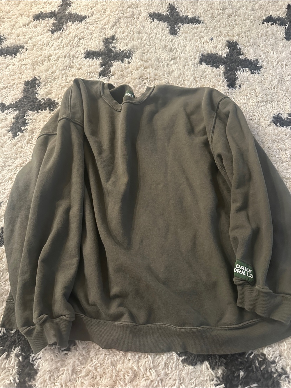Daily Drills Olive Crewneck Sweatshirt M/L